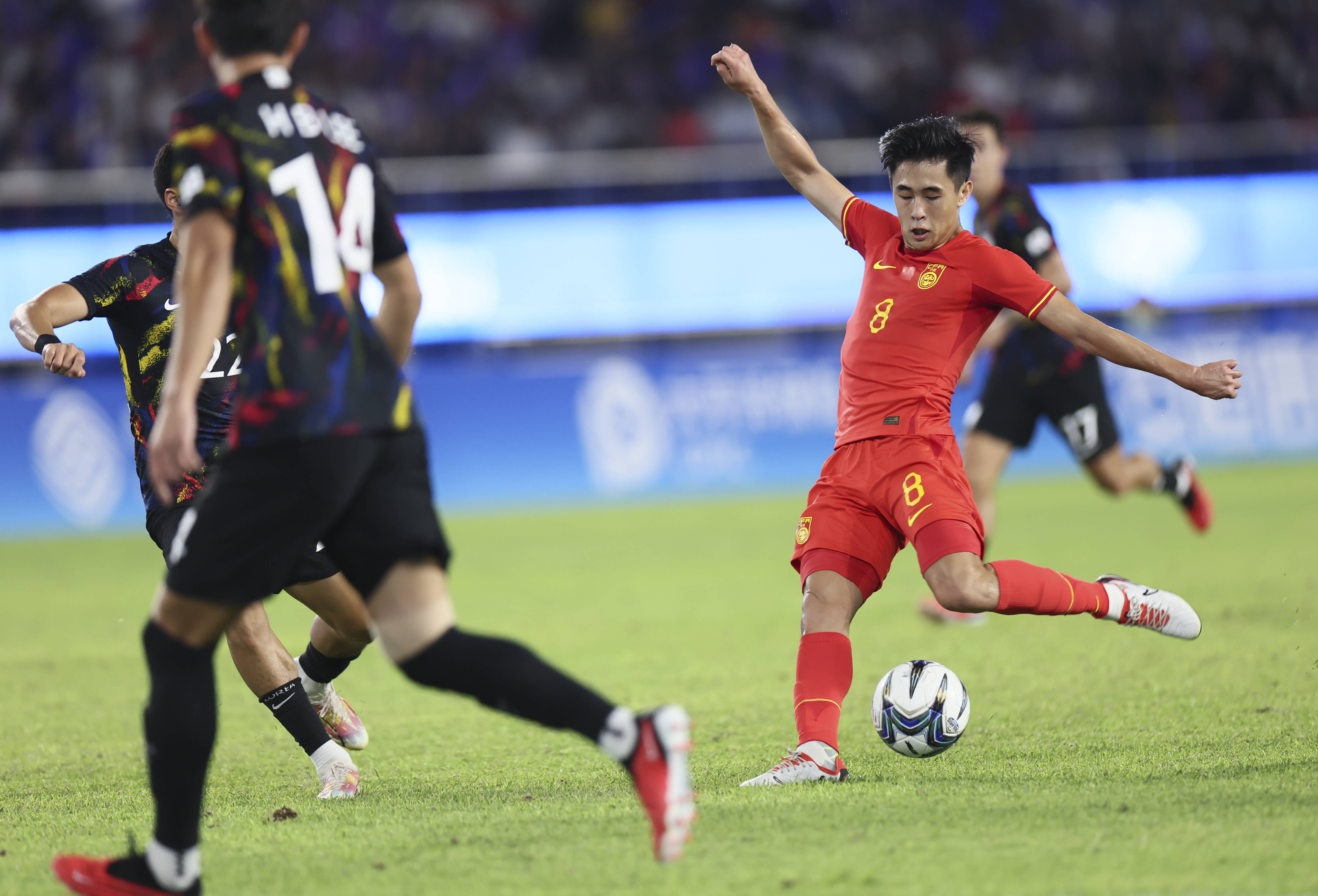 开云官网-国内足球赛场的精彩瞬间即将呈现