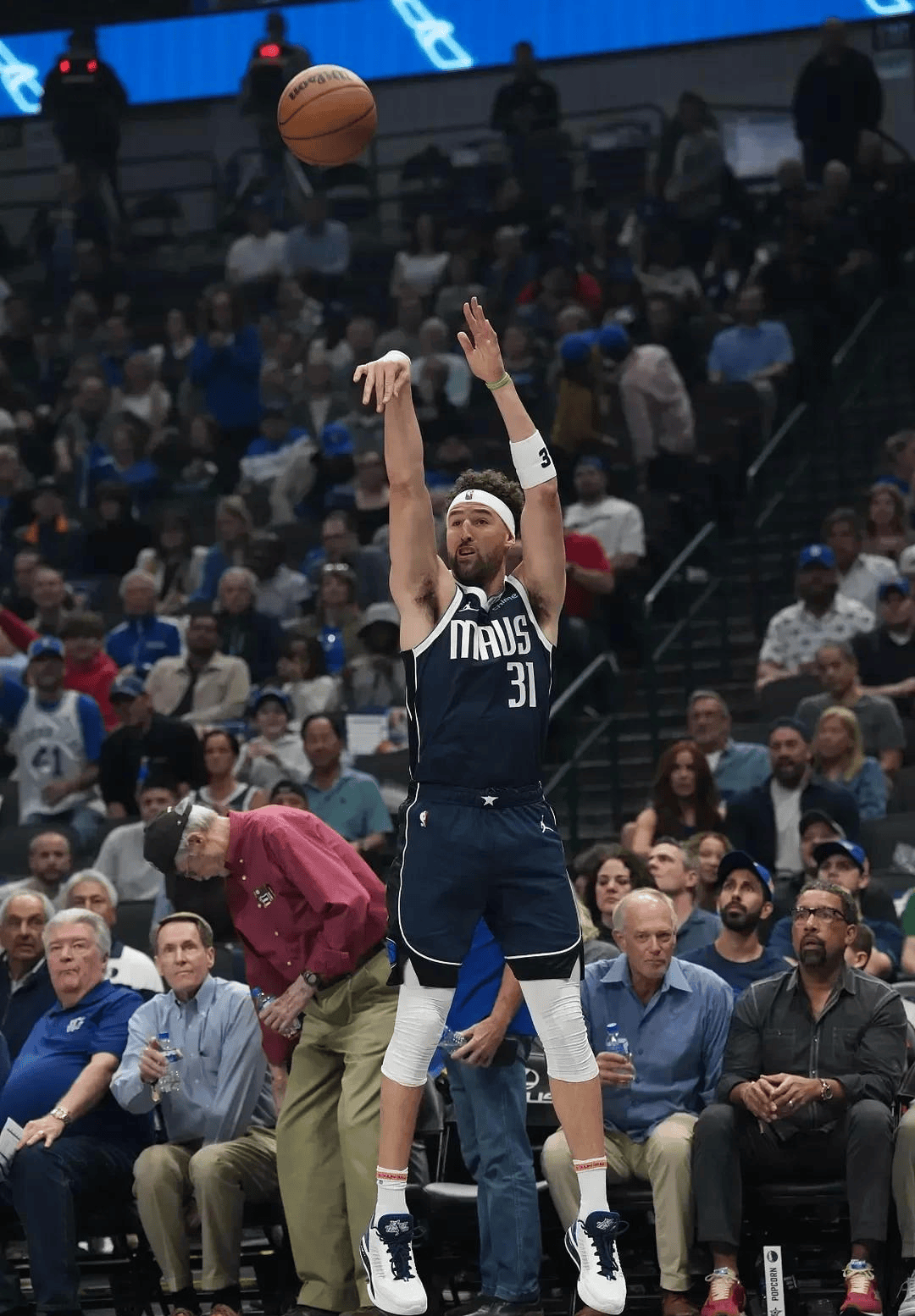 活塞击败灰熊，德罗赞砍下全队最高得分的简单介绍