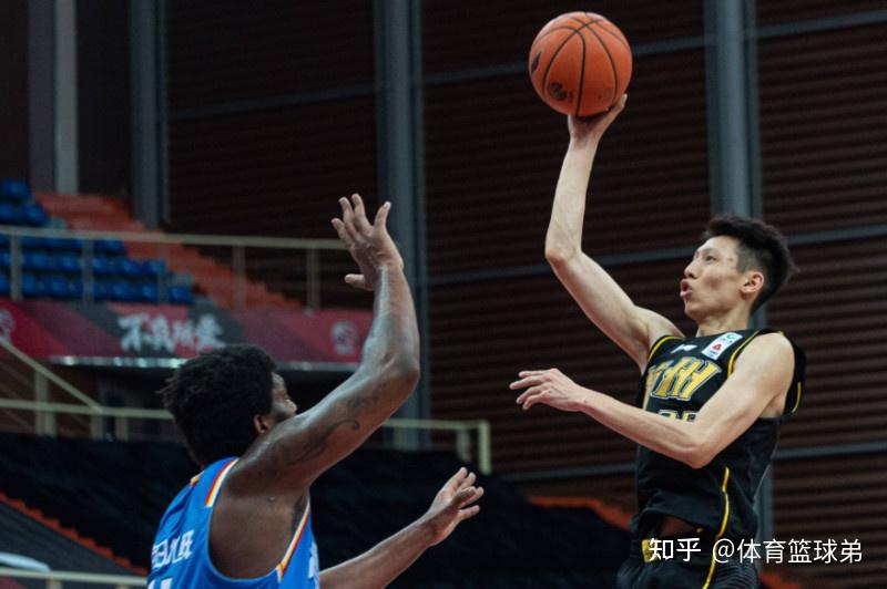 强队再遭考验，困境如何破解