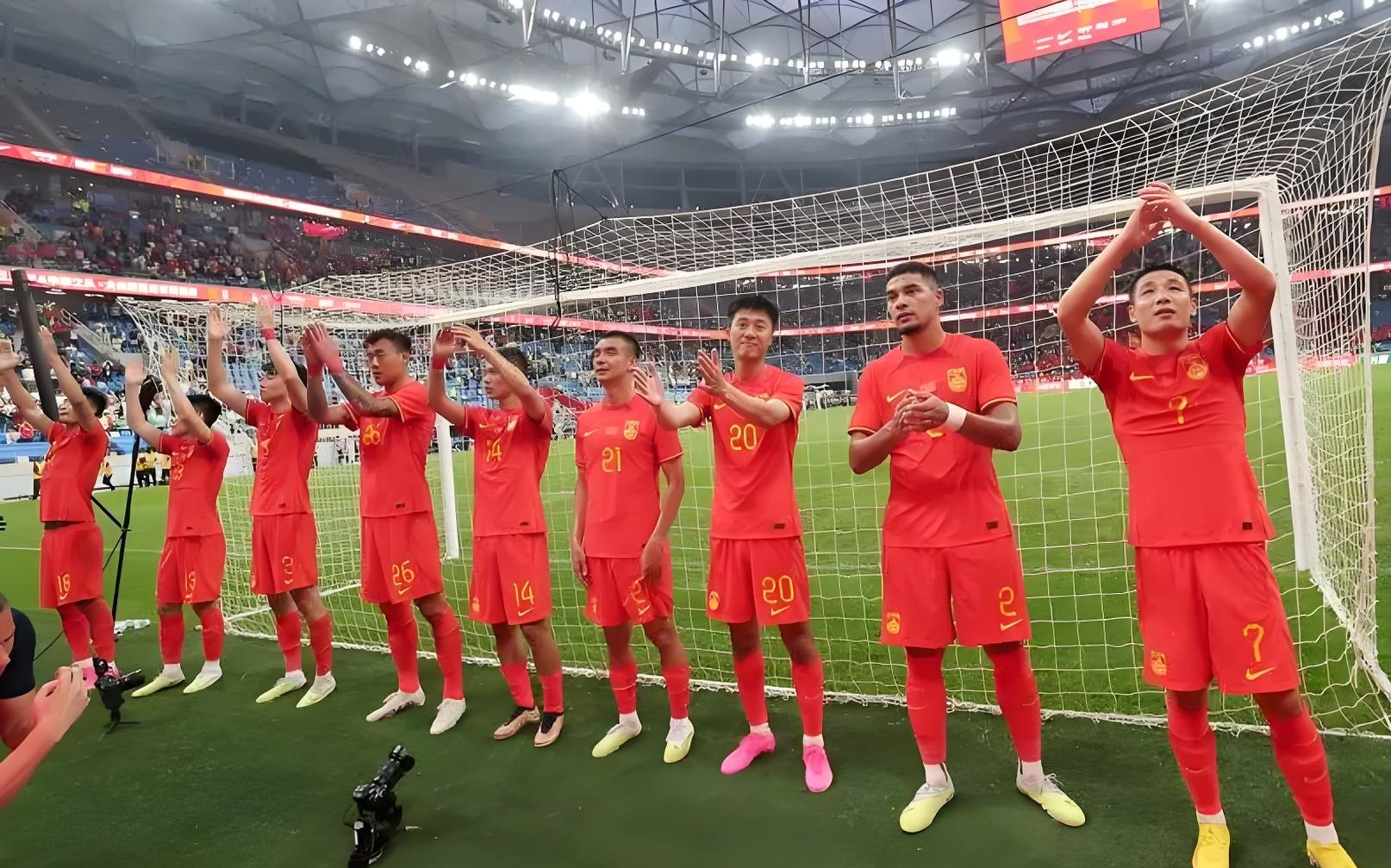 日本队在比赛中发挥出色，战胜对手的简单介绍