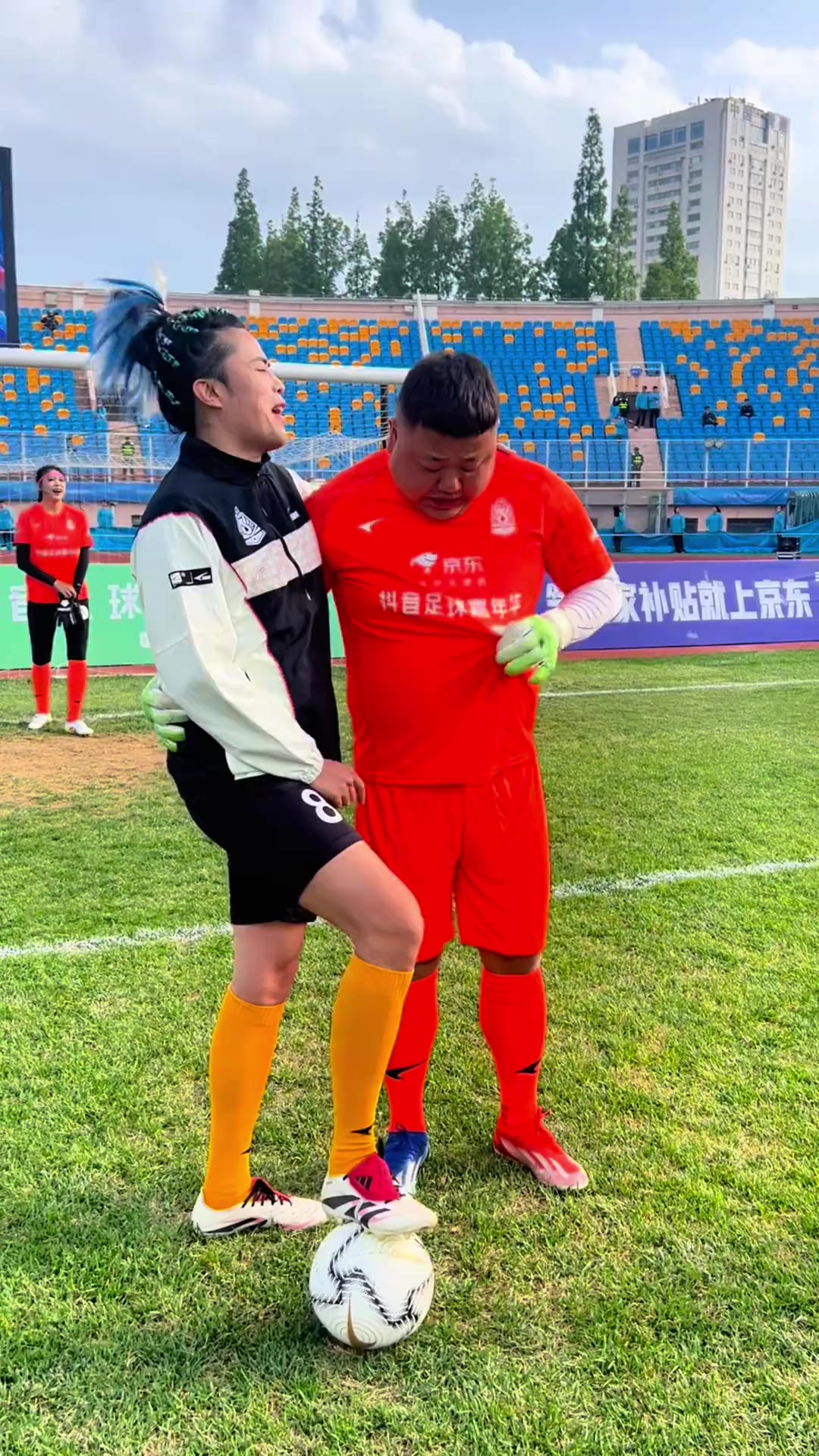 开云体育APP下载-国际足球对决，女队一路胜券在握！的简单介绍