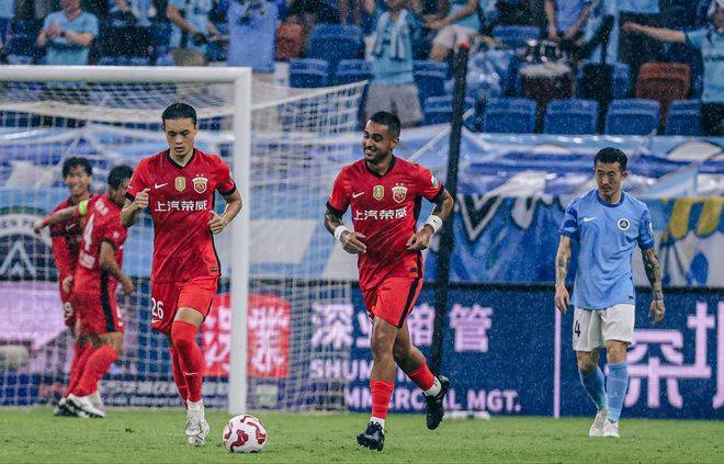 开云体育中国-关于赫塔菲遭遇不利局面，双方战成平局的信息