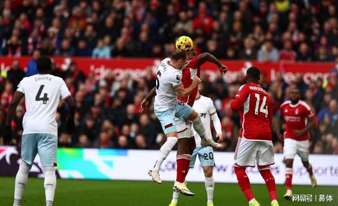 开云平台-弗赖堡防守不利，客场遭遇大比分失利