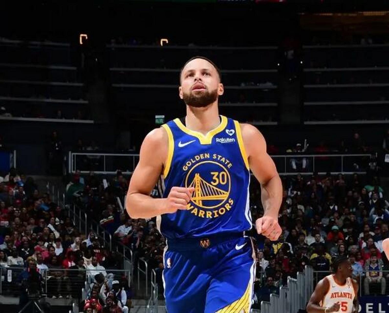 包含勇士客场晋级老鹰,稳定冲上总冠军榜的词条 包含勇士客场晋级老鹰,稳定冲上总冠军榜的词条