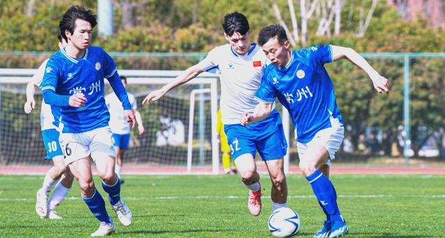 精彩纷呈的比赛场面给球迷留下深刻印象