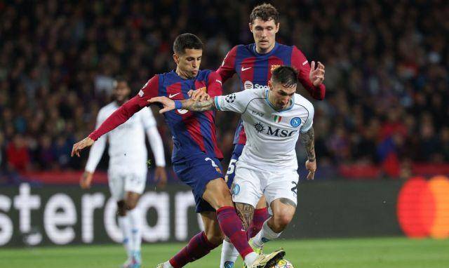 开云体育下载-巴塞罗那球员士气高昂，期待下一场较量