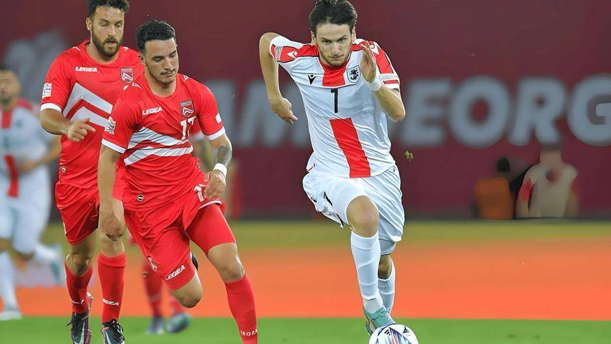 开云体育登录-马赛前锋或退出法甲联赛，转会风声四起的简单介绍