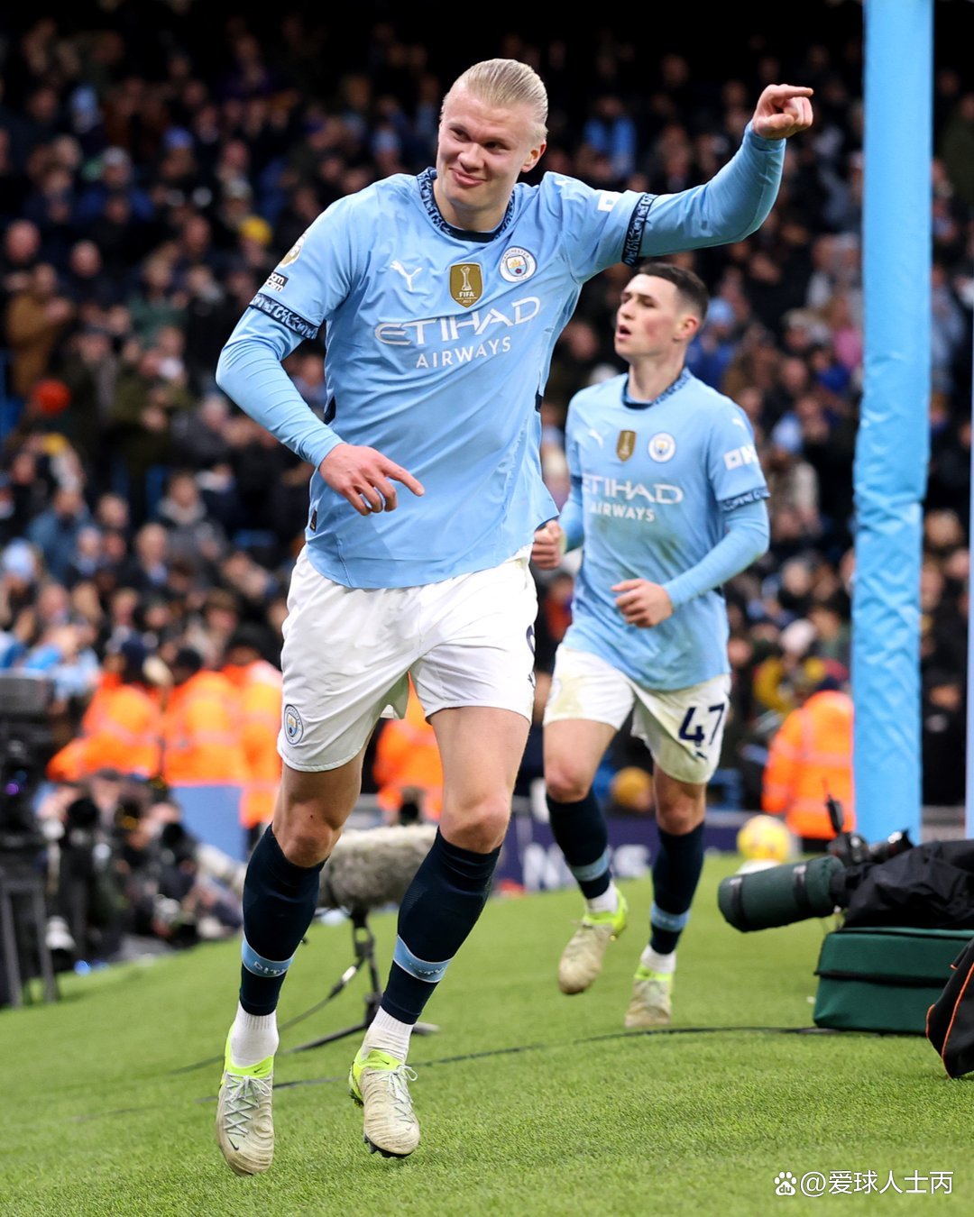 曼城客场大胜，锁定英超冠军身份