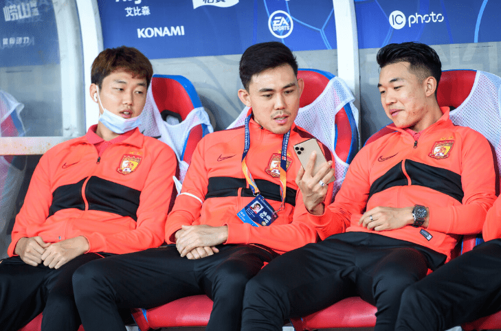 威震中超实力派球队当仁不让，连胜增长稳坐首位