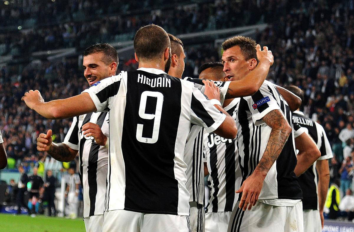 开云下载-尤文图斯阵容整体表现出色，赢得全场掌声