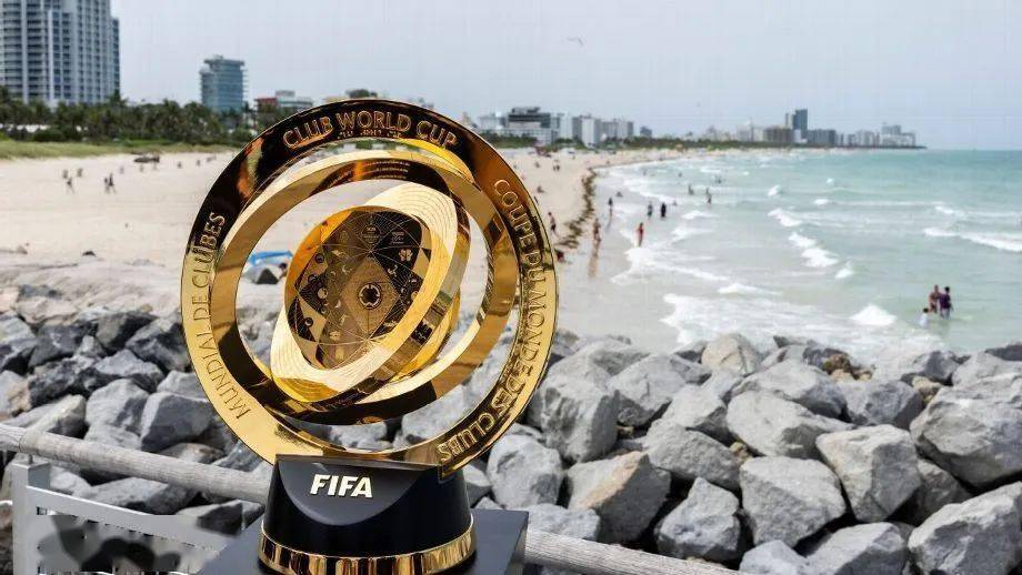 开云体育登录-皇家马德里再度登顶，一路向冠军的简单介绍