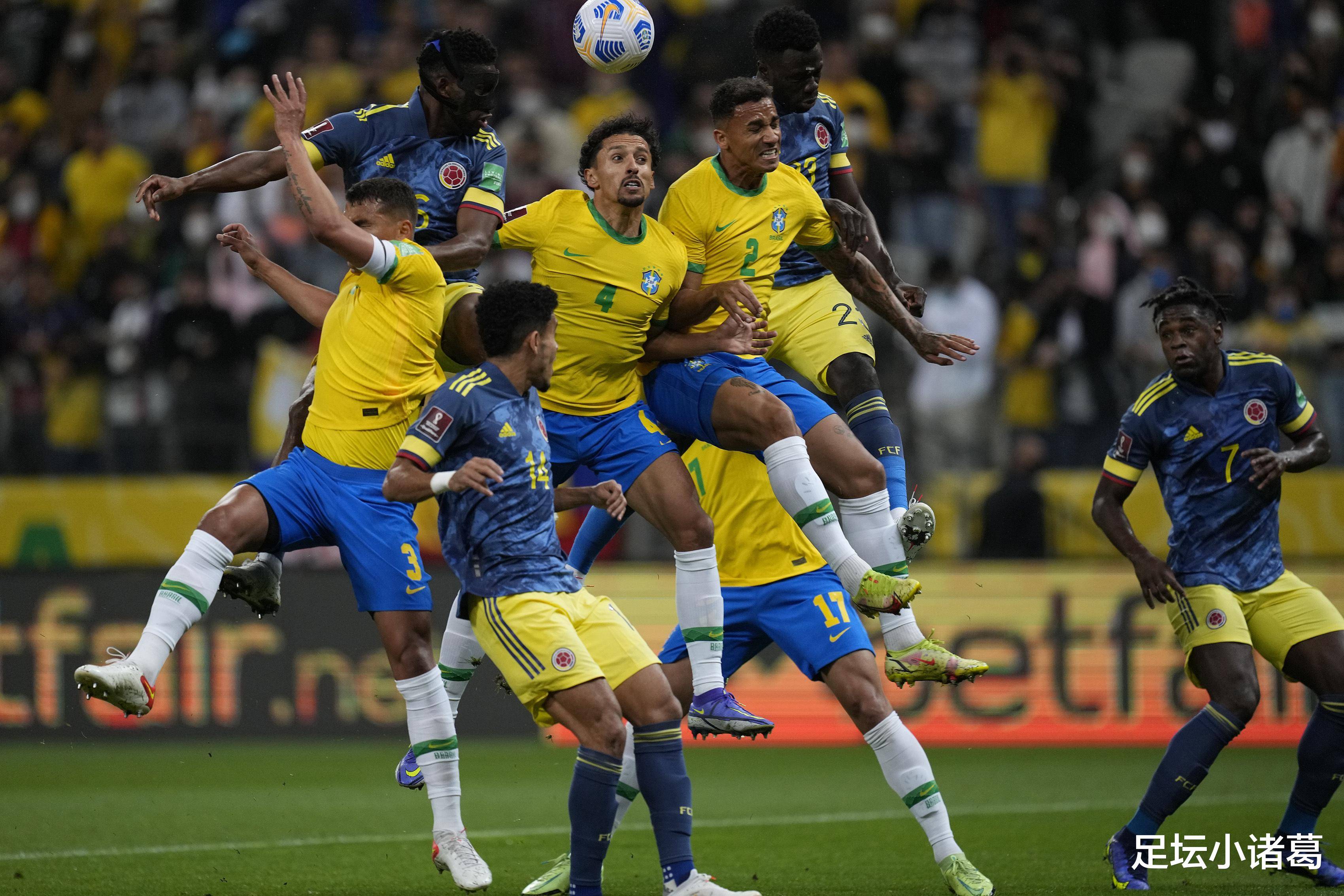 世界杯预选赛球队备战场面激烈的简单介绍