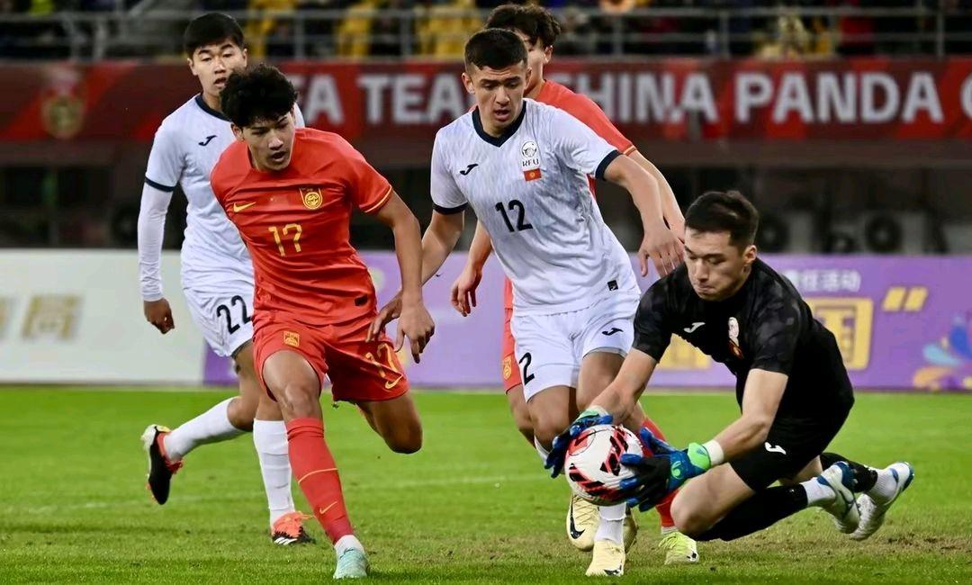 开云体育平台APP-国家足球队积极备战重要赛事