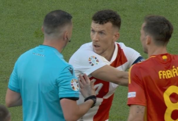 意大利队与西班牙对抗