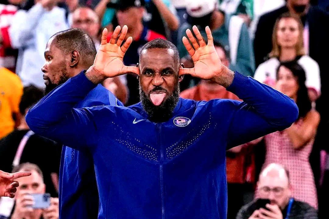 开云体育在线-马刺主场惨败，球迷失望不已的简单介绍