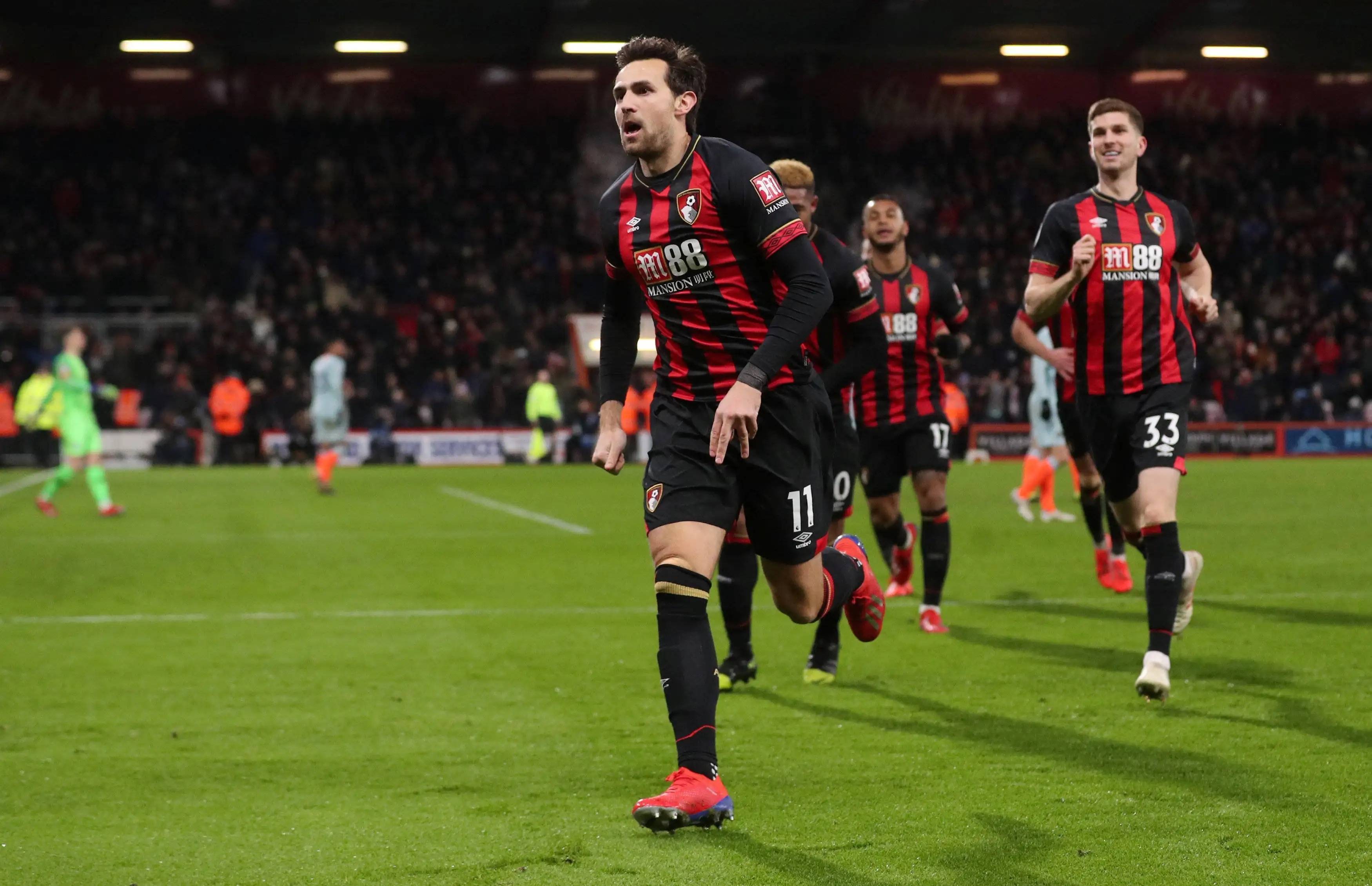 开云体育登录-富勒姆主场逼平伯恩茅斯，保持不败的简单介绍