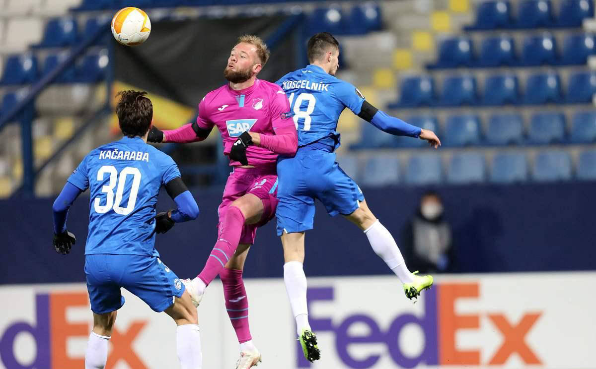 开云体育下载-霍芬海姆客场大胜，保持不败纪录