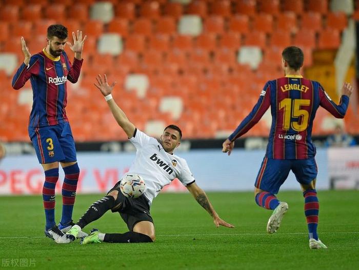 开云体育官方网站-梅西梅开二度，带领巴萨赢得胜仗的简单介绍