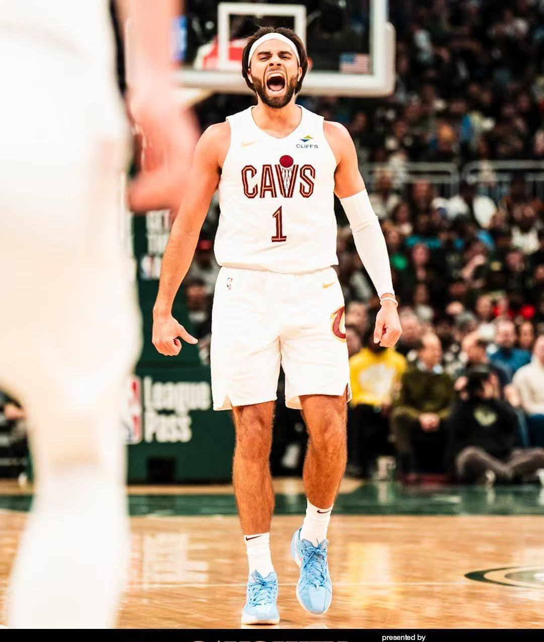 雄鹿凭借生死一战终结活塞连胜纪录