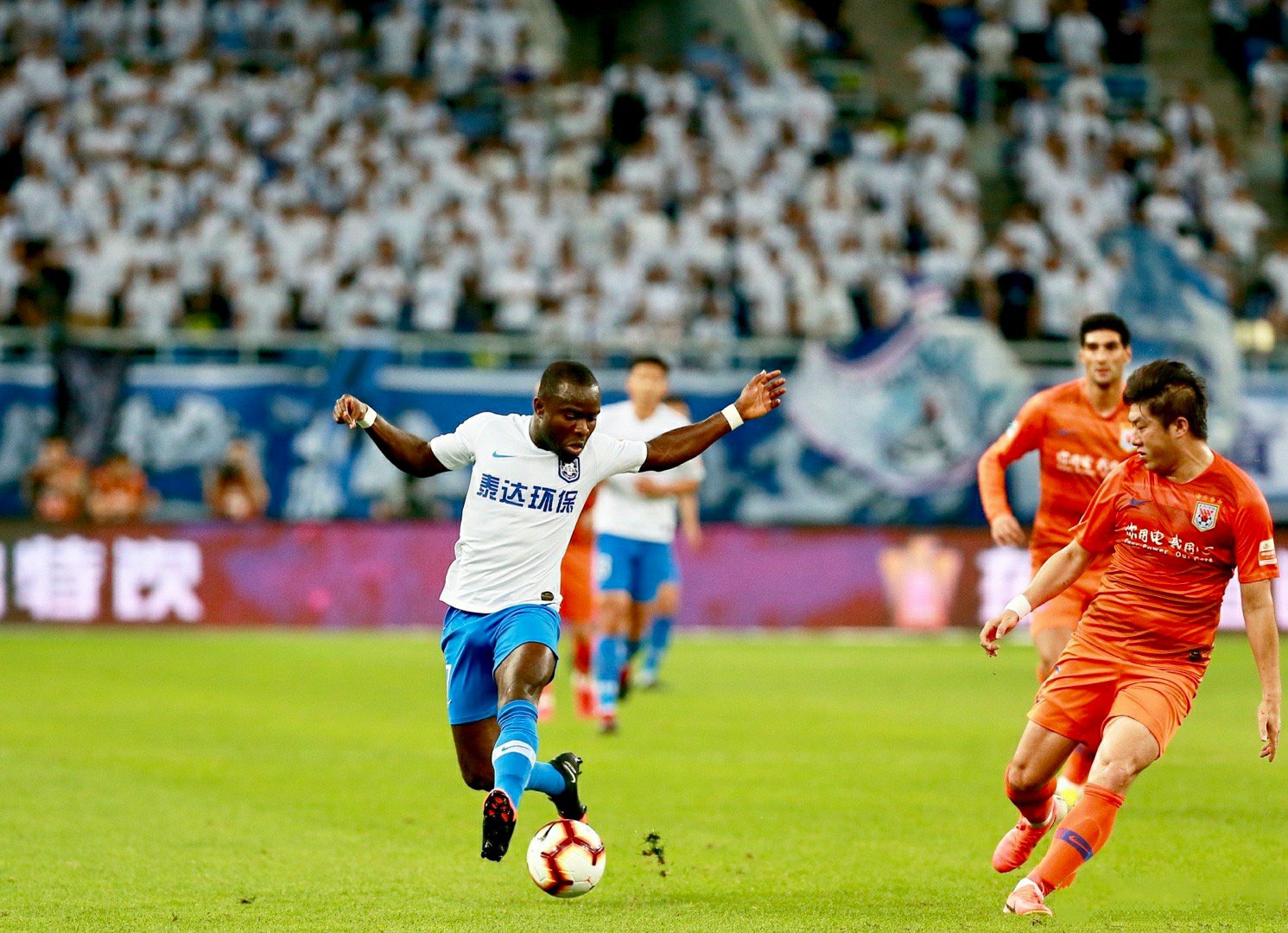 天津泰达迎战山东鲁能：谁将赢得胜利？的简单介绍