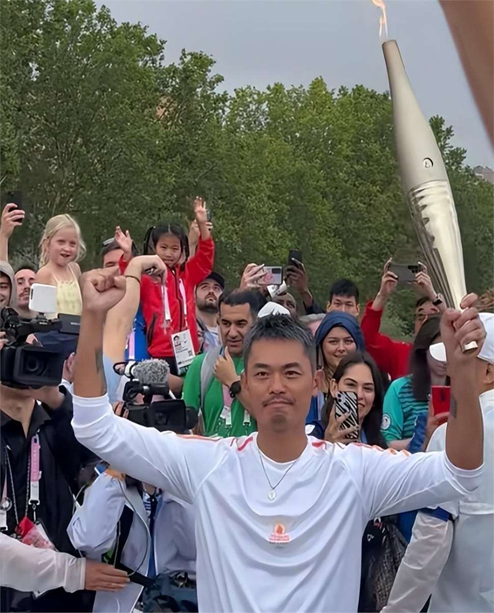 开云体育APP下载-包含英格兰羽毛球队力克韩国羽毛球队，林丹统治全场的词条