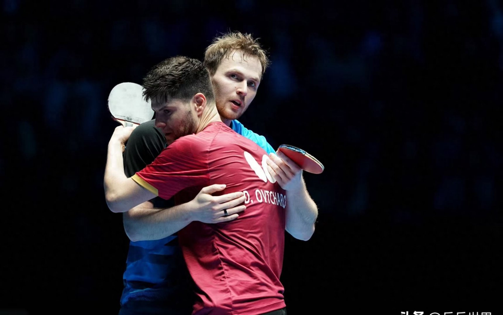 德国队轻取英格兰队，奥恰洛夫统治全场的简单介绍